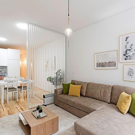 Loios 1Br Flat Downtown By Lovelystay Porto Buitenkant foto