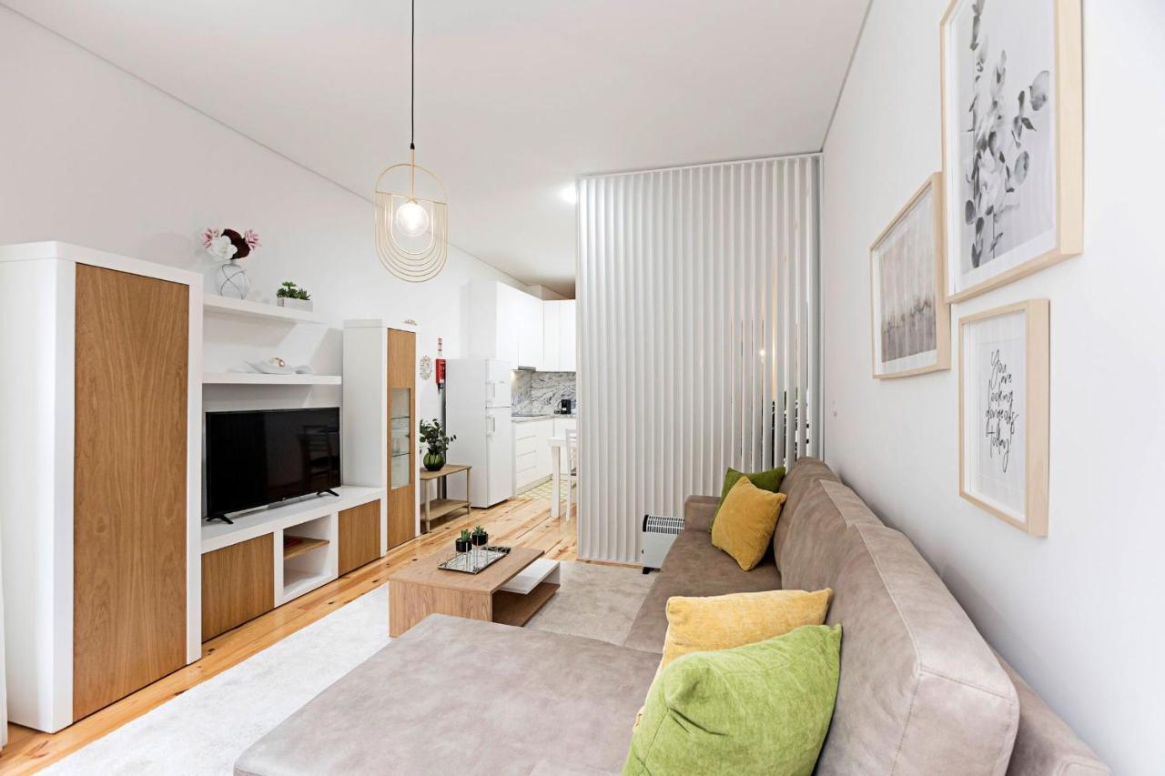Loios 1Br Flat Downtown By Lovelystay Porto Buitenkant foto