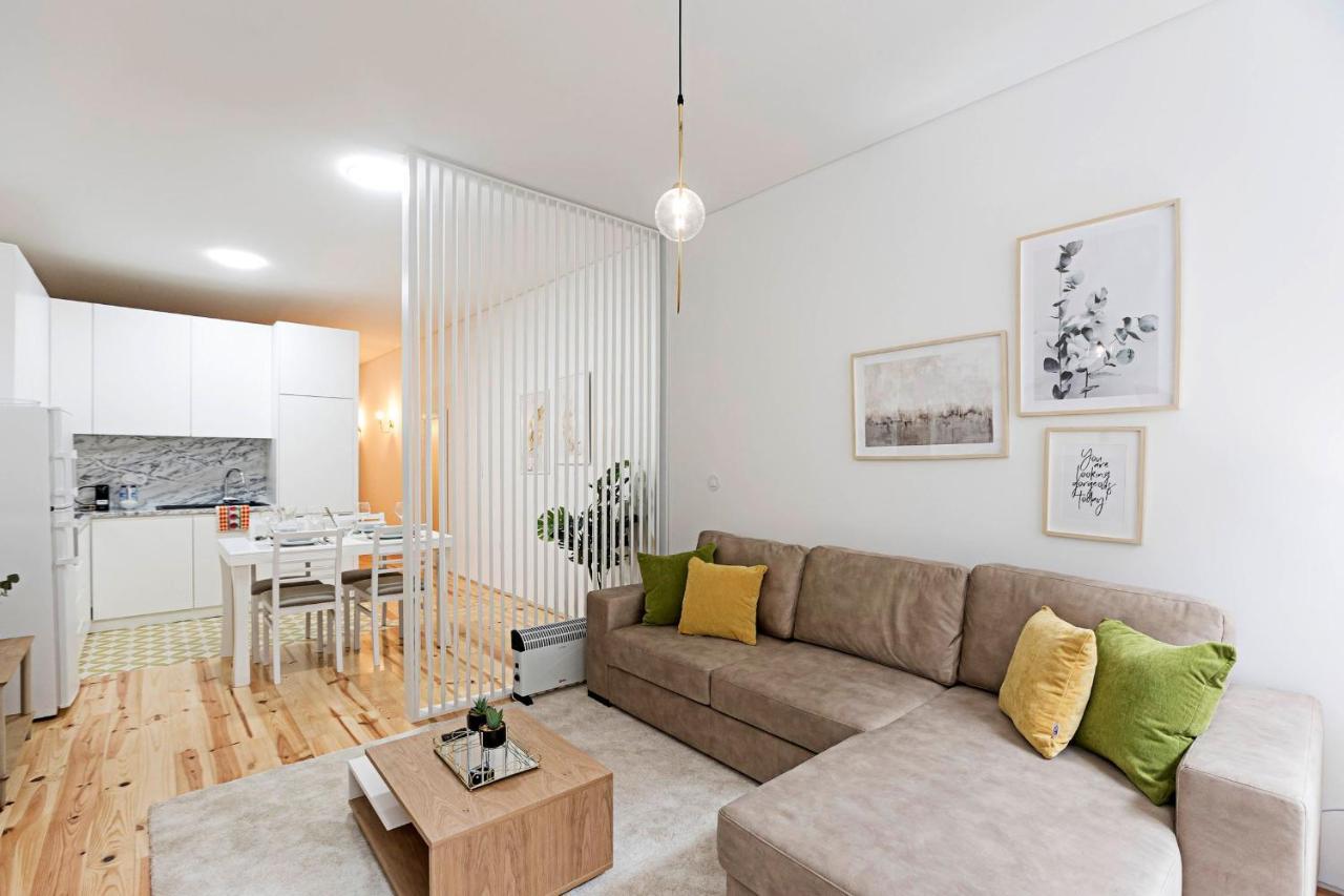 Loios 1Br Flat Downtown By Lovelystay Porto Buitenkant foto