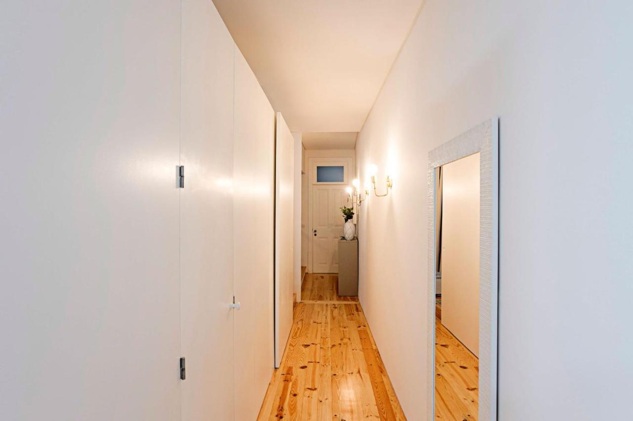 Loios 1Br Flat Downtown By Lovelystay Porto Buitenkant foto