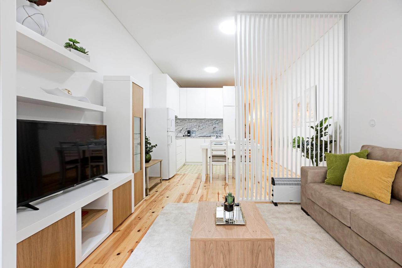 Loios 1Br Flat Downtown By Lovelystay Porto Buitenkant foto