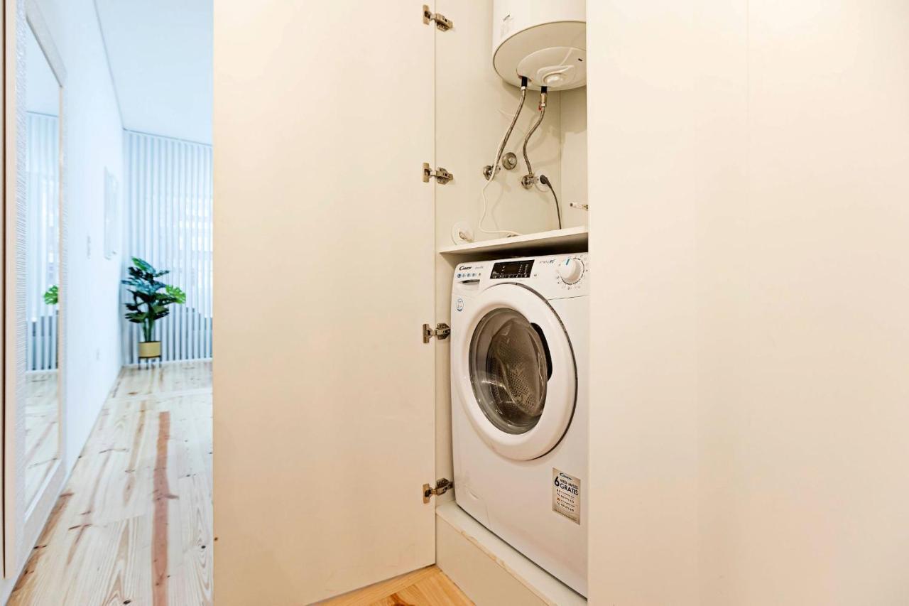 Loios 1Br Flat Downtown By Lovelystay Porto Buitenkant foto